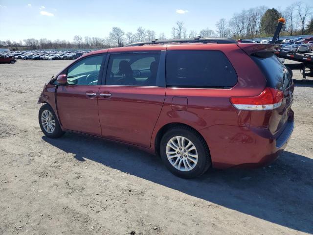 2012 Toyota Sienna Xle - Image 2