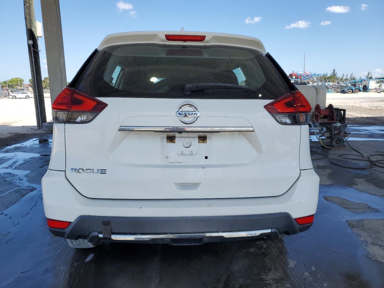 2017 NISSAN ROGUE S - Фото 6