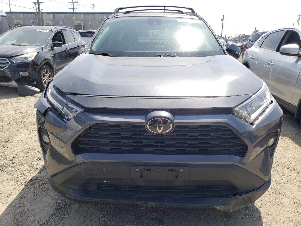 2019 TOYOTA RAV4 XLE P - Image 5