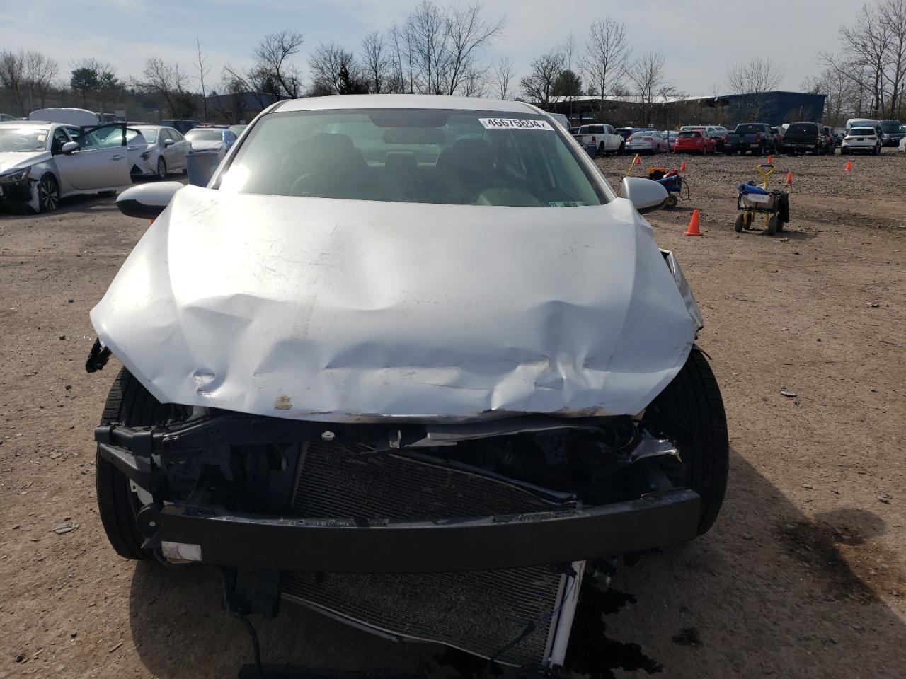 2017 HYUNDAI ELANTRA SE - Image 5