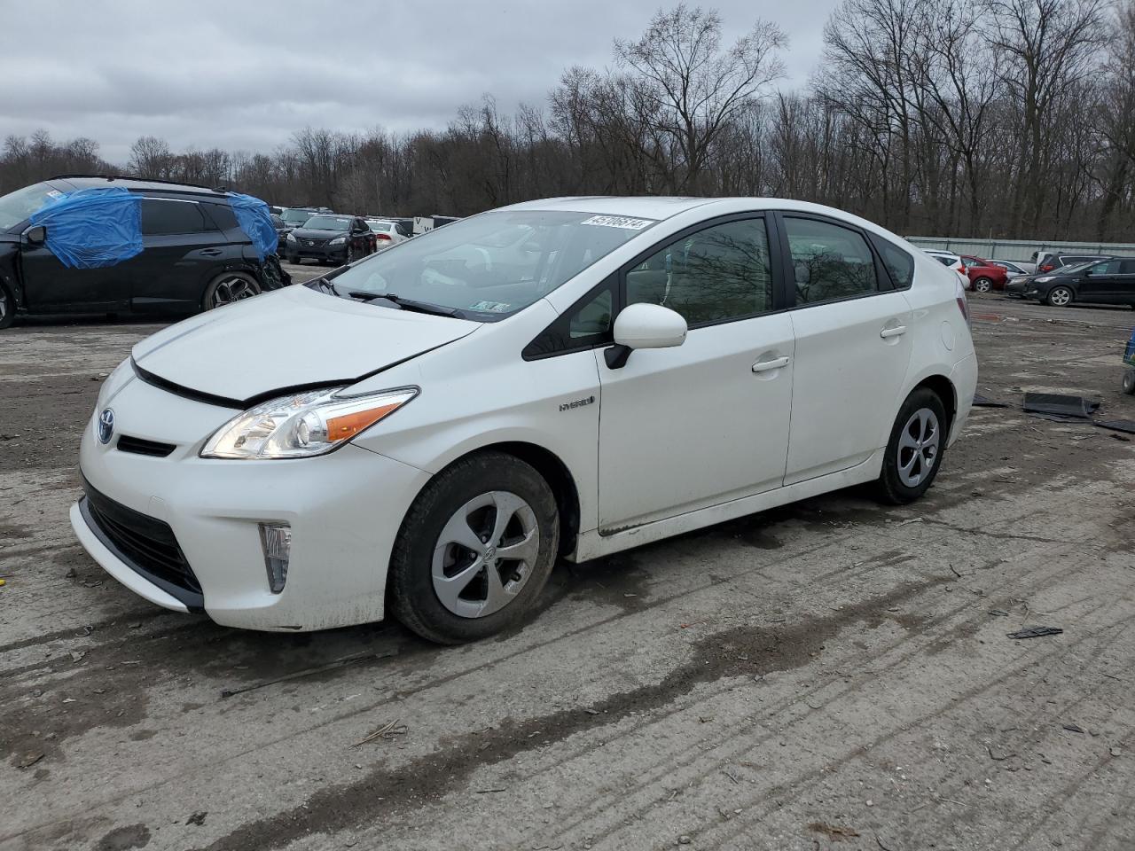 2015 TOYOTA PRIUS