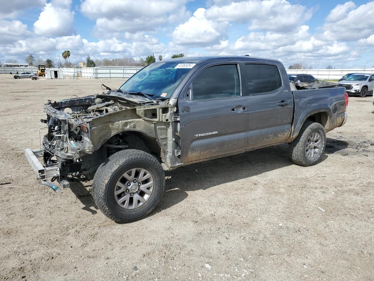 2017 TOYOTA TACOMA DOU