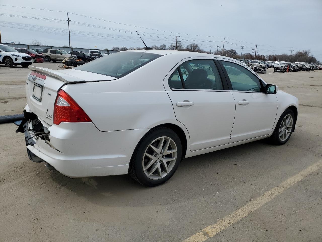 2011 FORD FUSION SEL - Image 3