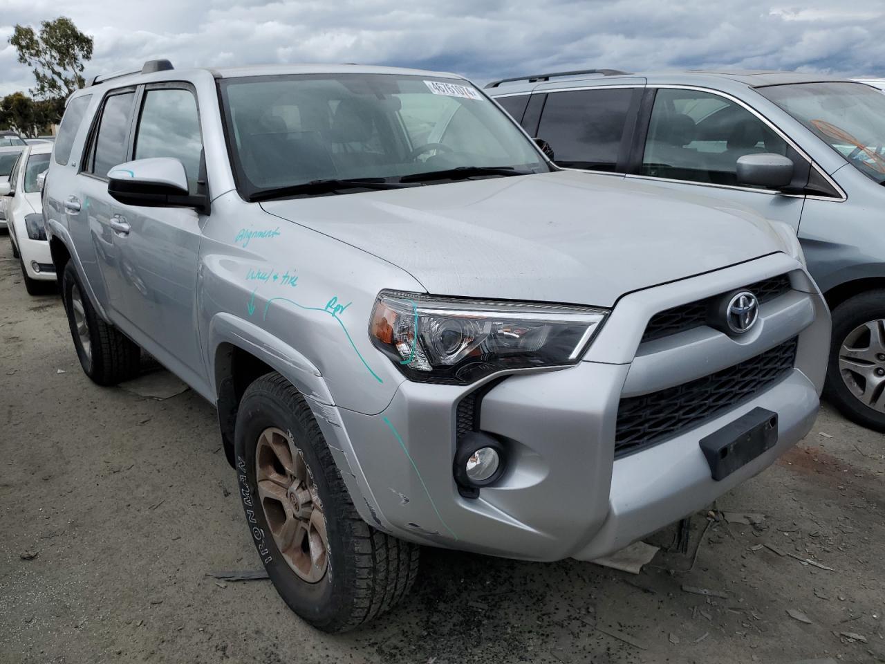 2019 TOYOTA 4RUNNER SR - Фото 4