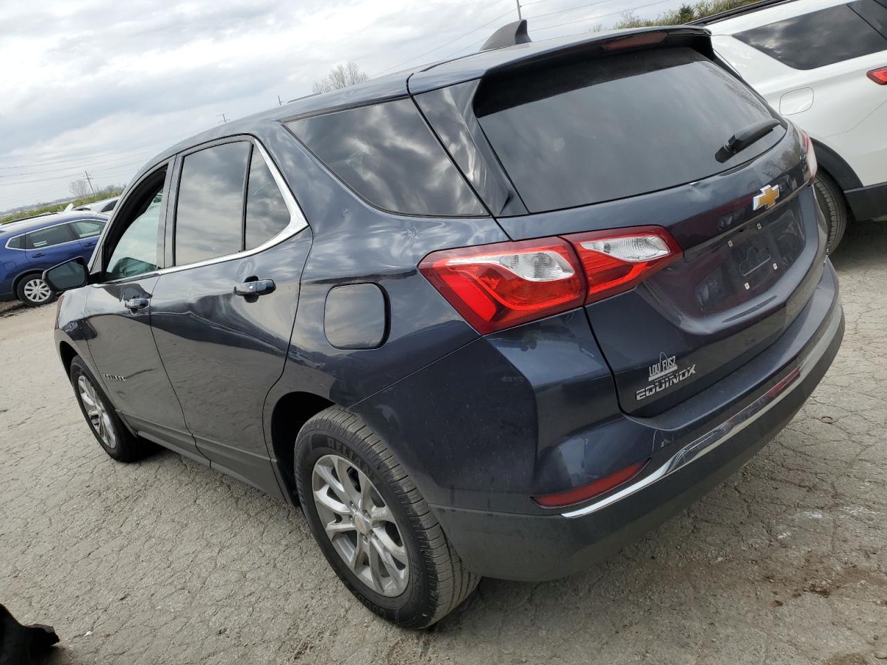 2019 CHEVROLET EQUINOX LT - Image 2