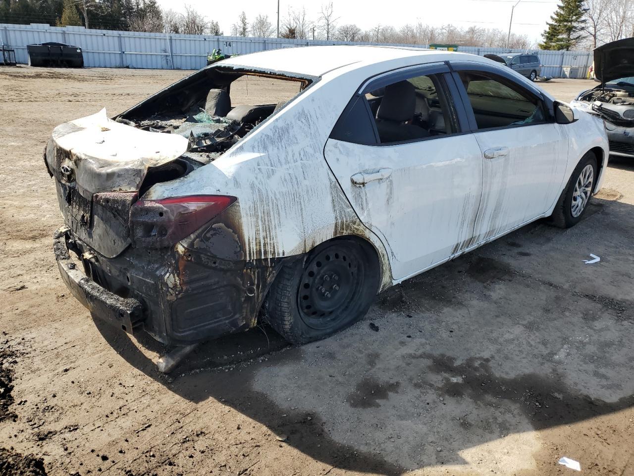 2018 TOYOTA COROLLA L - Фото 3