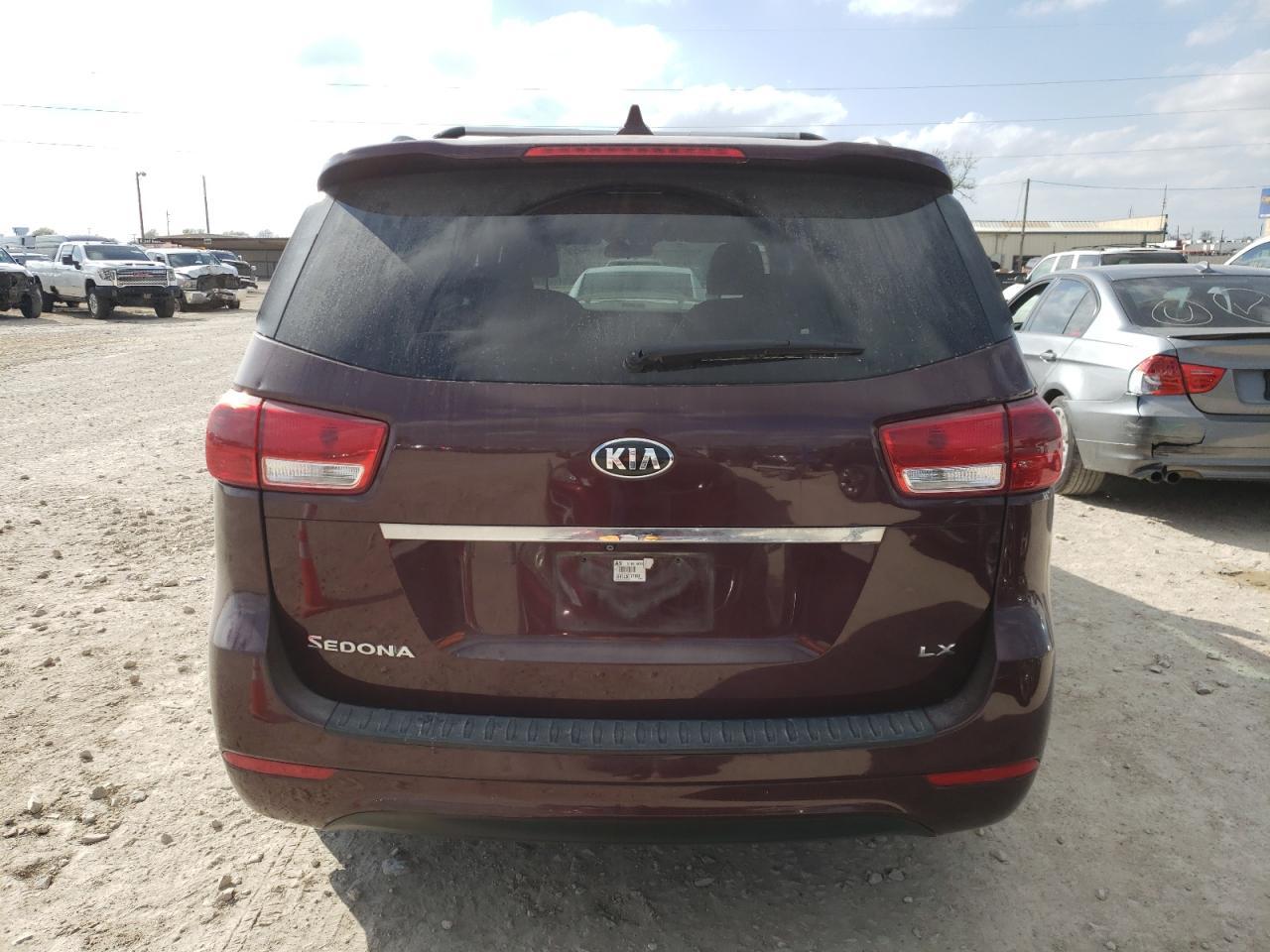 2016 KIA SEDONA LX - Фото 6