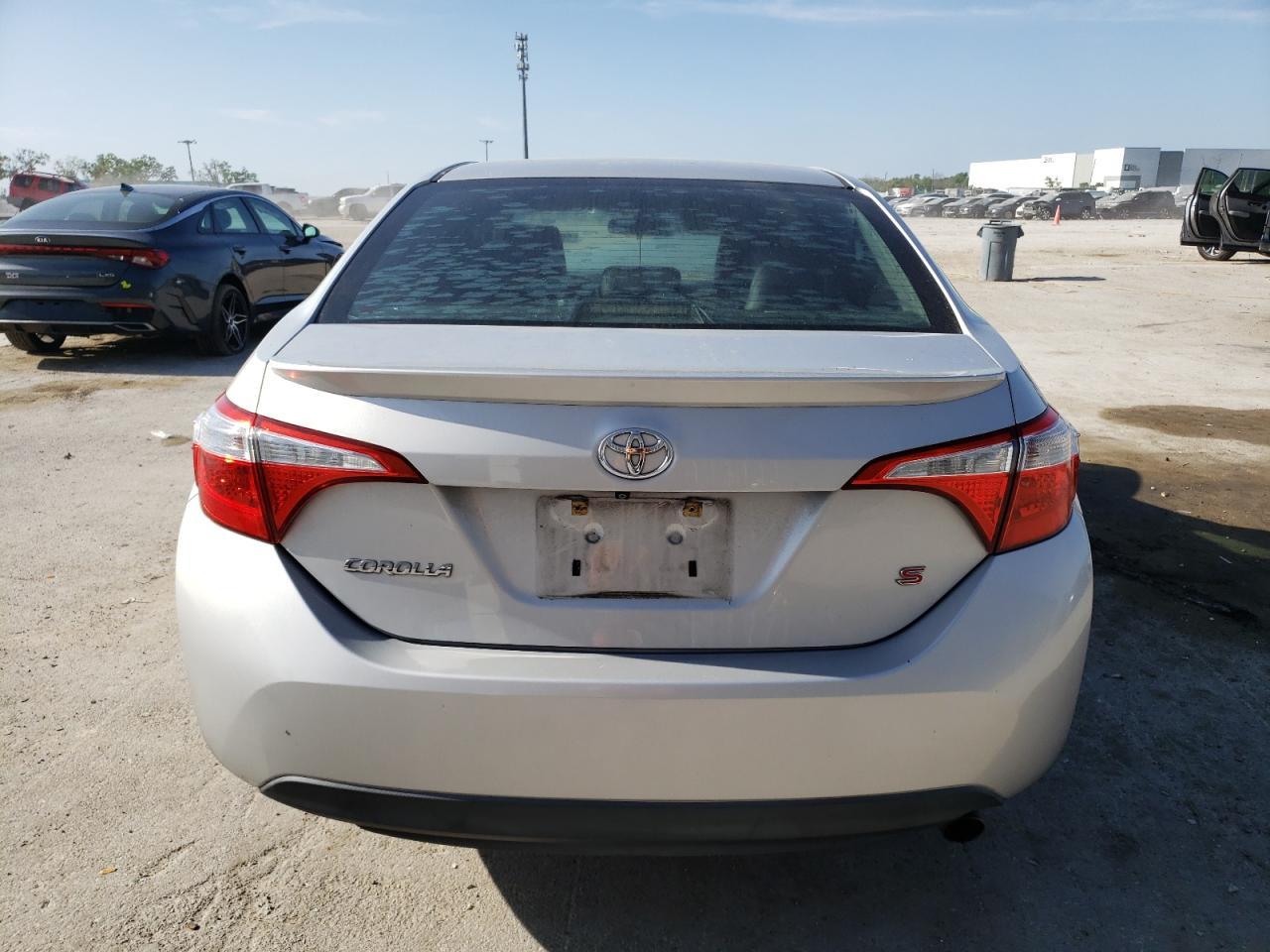 2015 TOYOTA COROLLA L - Image 6