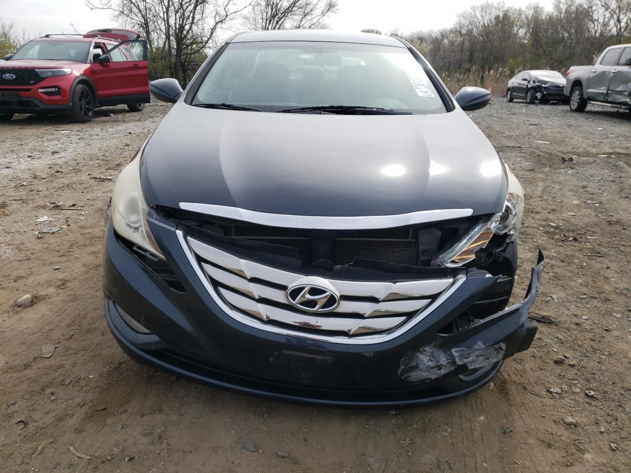 2011 HYUNDAI SONATA SE - Image 5