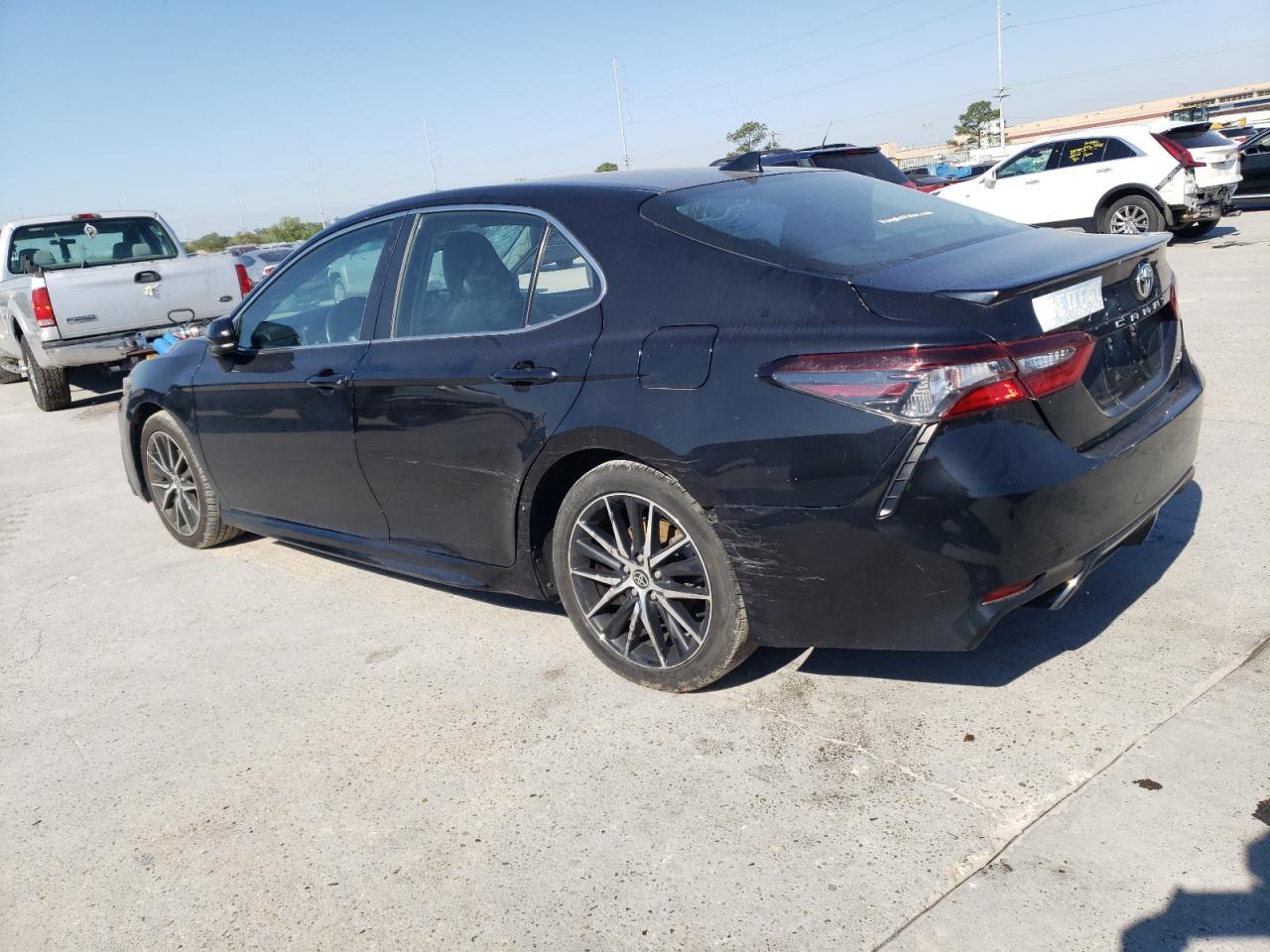 2021 TOYOTA CAMRY SE - Фото 2