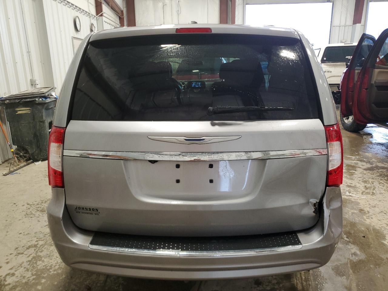 2014 CHRYSLER TOWN & COU - Фото 6