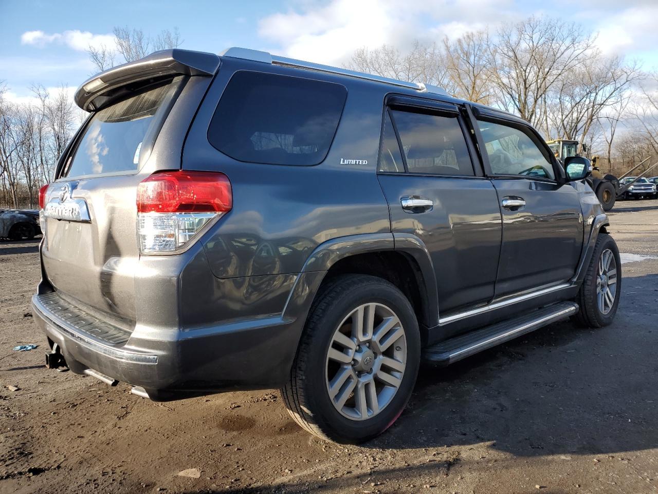 2011 TOYOTA 4RUNNER SR - Image 3