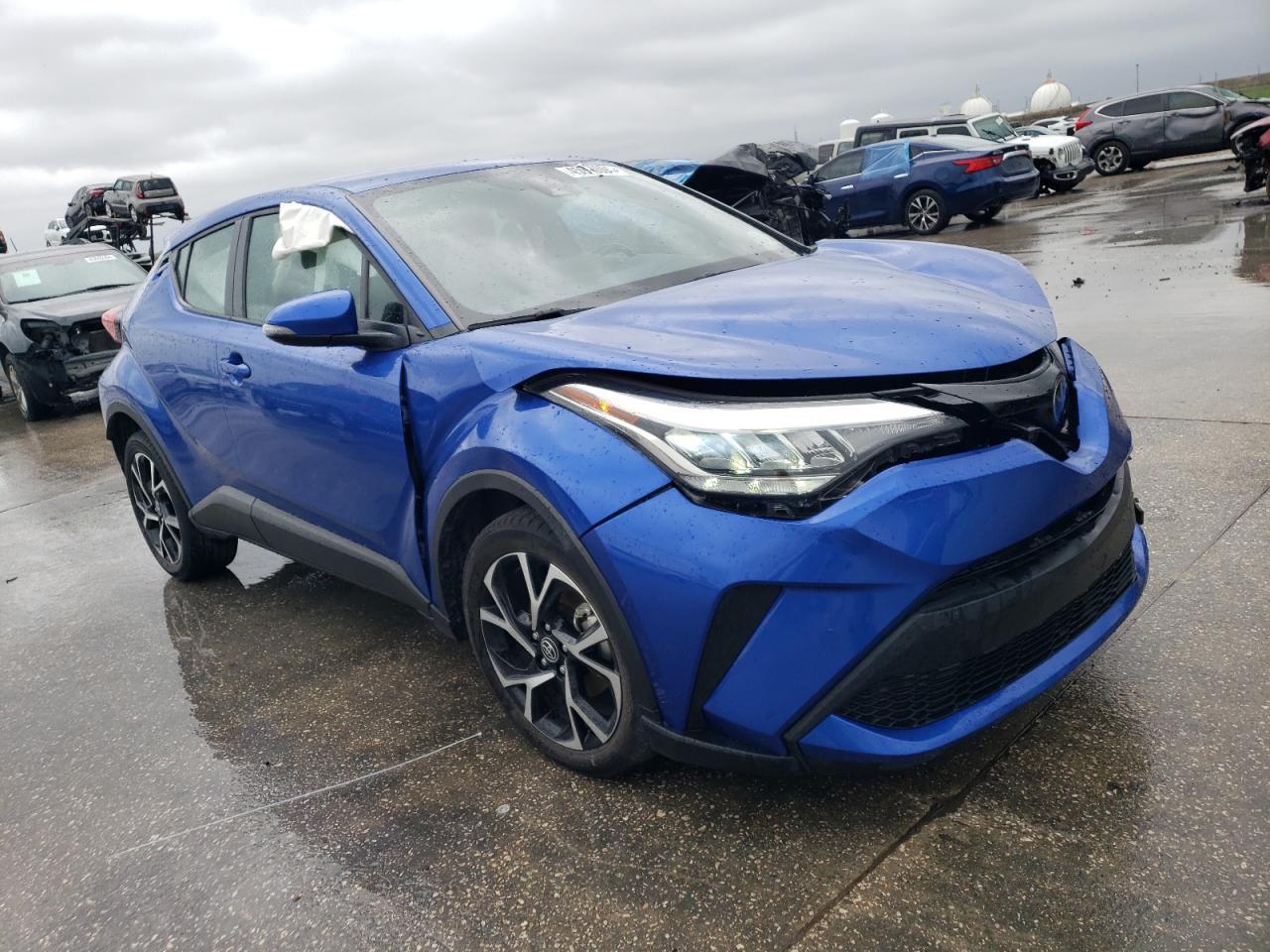 2022 TOYOTA C-HR XLE - Фото 4