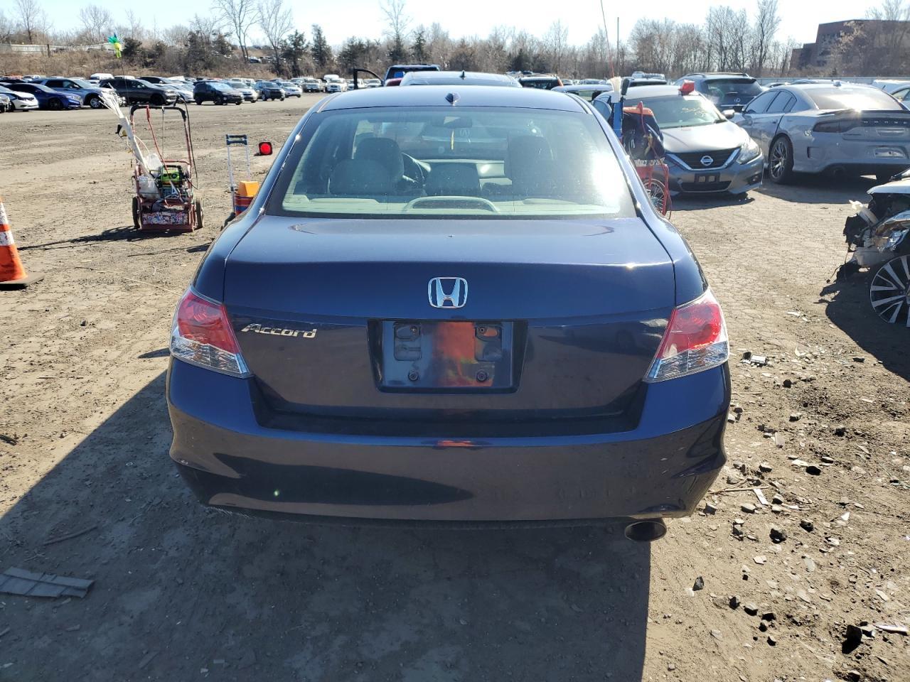2010 HONDA ACCORD EXL - Image 6