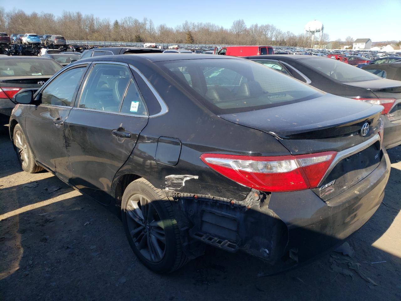 2017 TOYOTA CAMRY LE - Фото 2