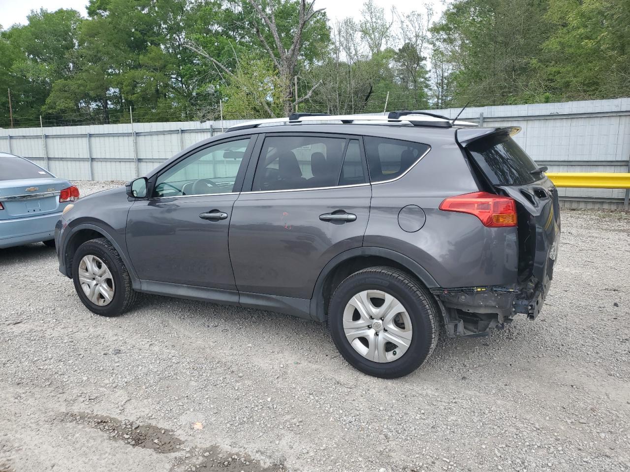 2015 TOYOTA RAV4 LE - Фото 2