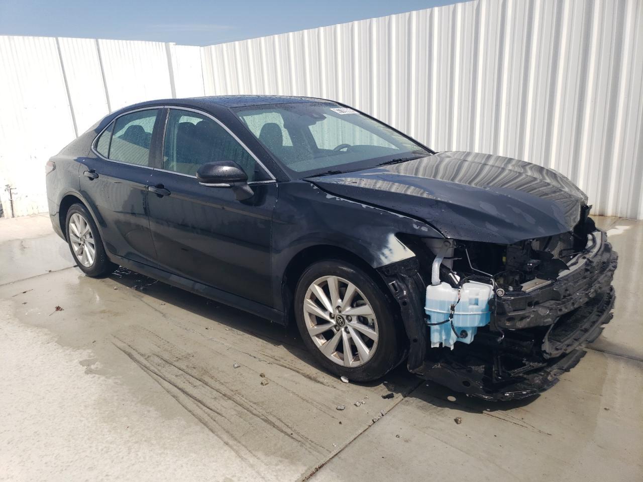 2023 TOYOTA CAMRY LE - Фото 4