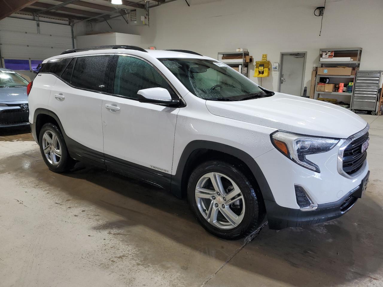 2018 GMC TERRAIN SL - Image 4