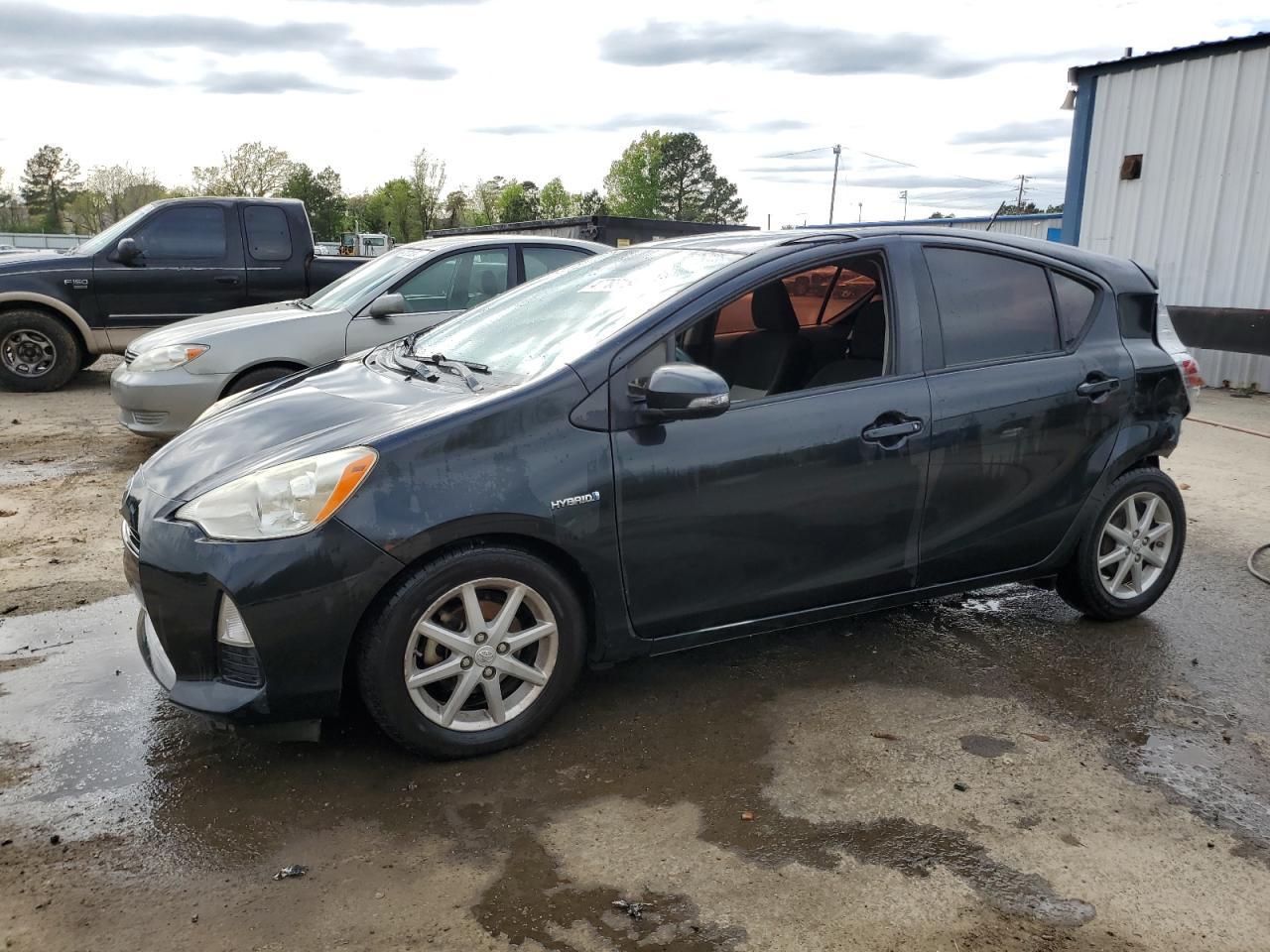 2013 TOYOTA PRIUS C car image