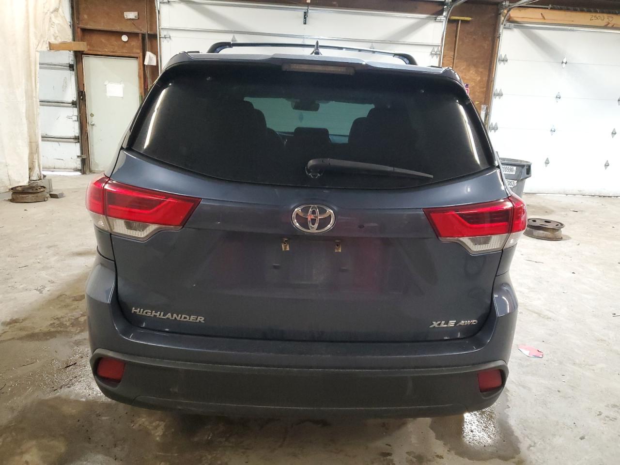 2018 TOYOTA HIGHLANDER - Image 6