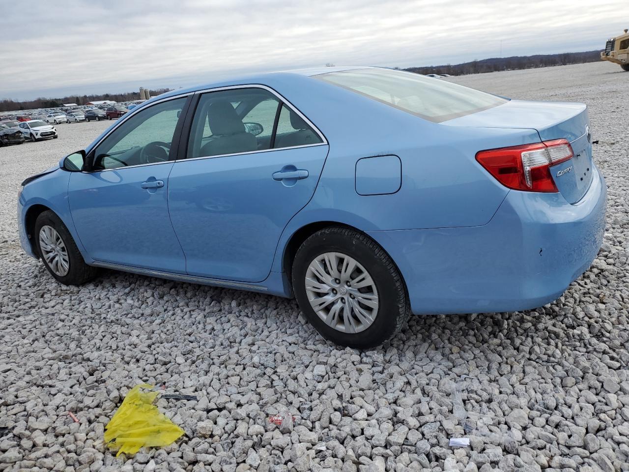 2012 TOYOTA CAMRY BASE - Фото 2