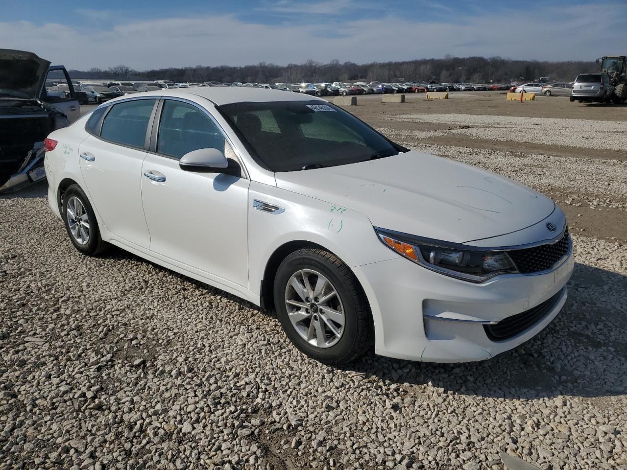2016 KIA OPTIMA LX - Фото 4