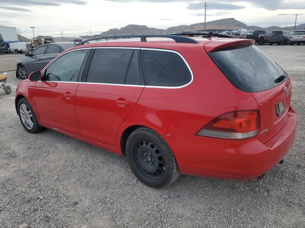 2013 VOLKSWAGEN JETTA TDI - Image 2