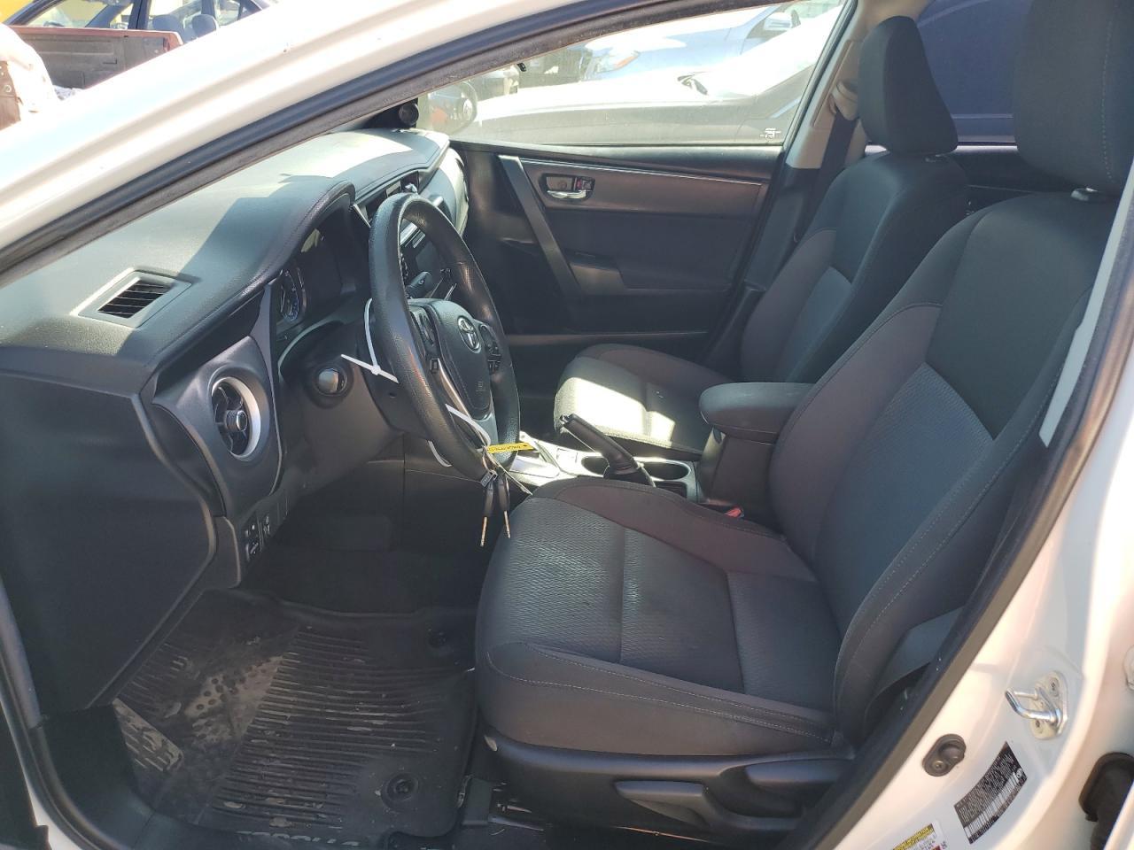 2018 TOYOTA COROLLA L - Фото 7