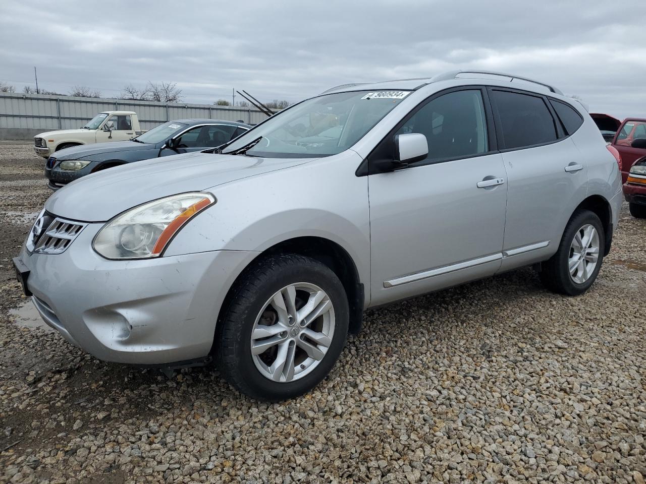 2013 NISSAN ROGUE S