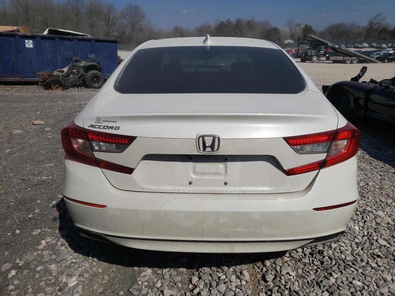 2018 HONDA ACCORD LX - Фото 6