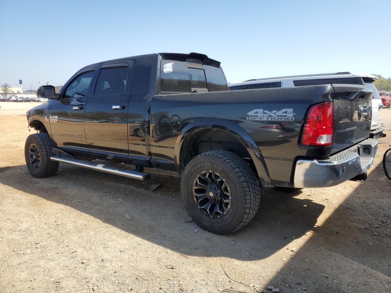 2017 RAM 2500 SLT - Image 2