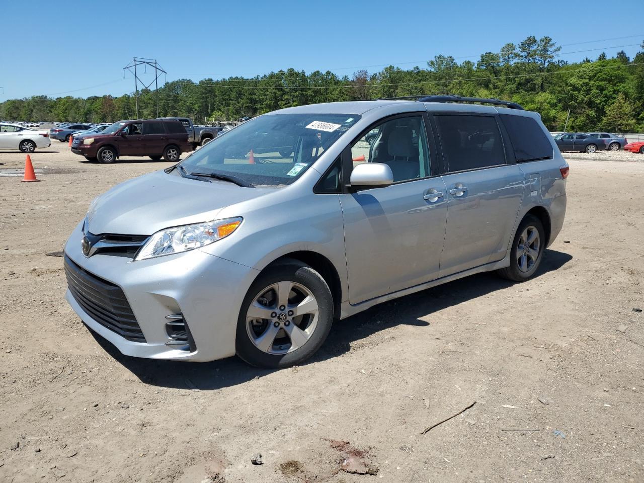 2020 TOYOTA SIENNA LE