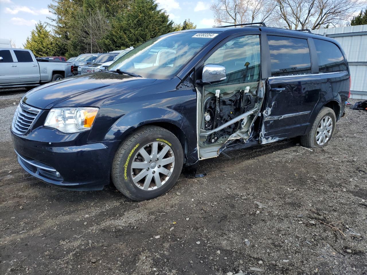 2011 CHRYSLER TOWN & COU car image