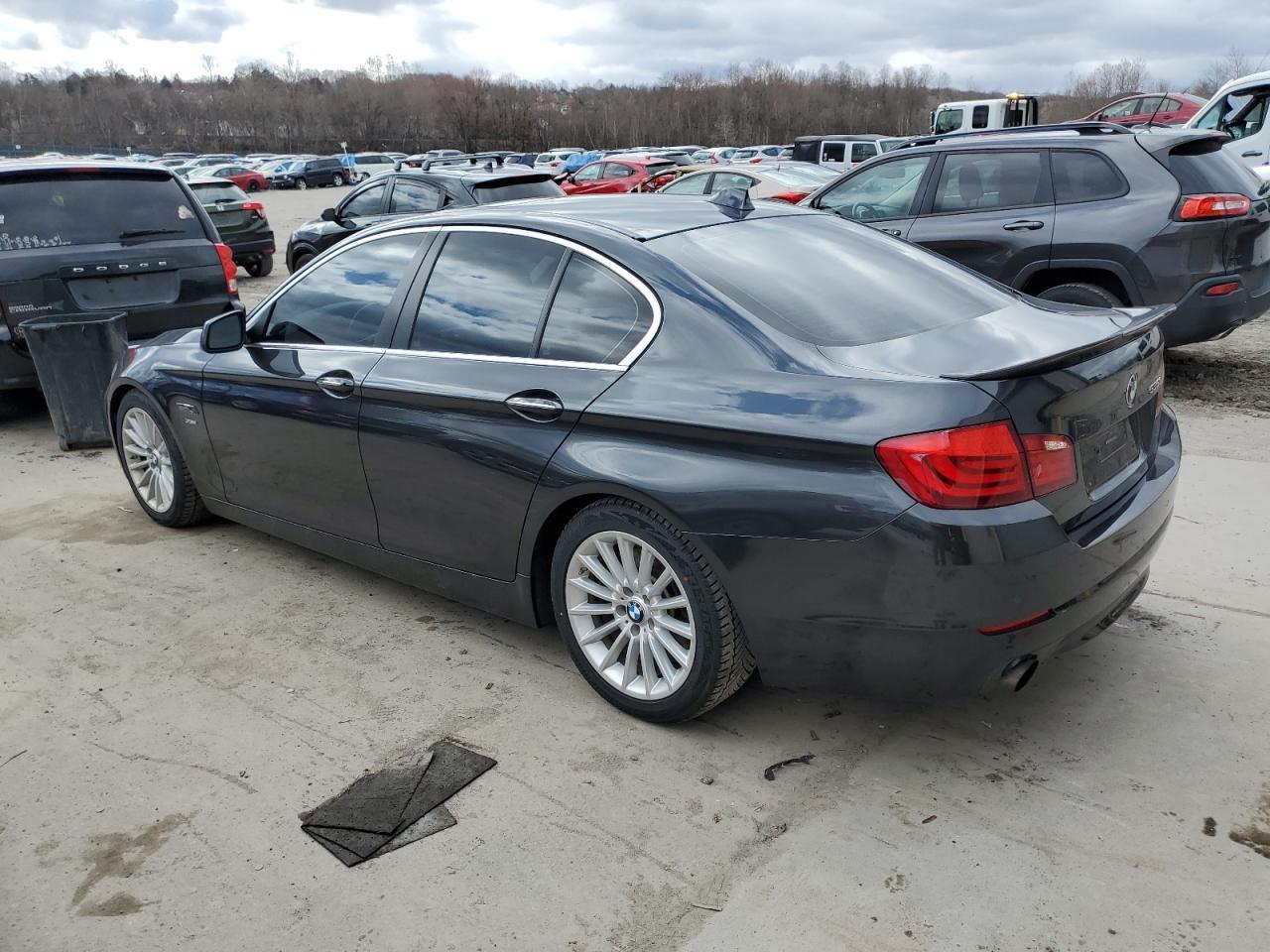 2011 BMW 535 XI - Image 2