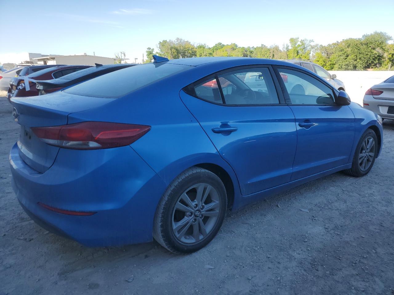 2017 HYUNDAI ELANTRA SE - Image 3