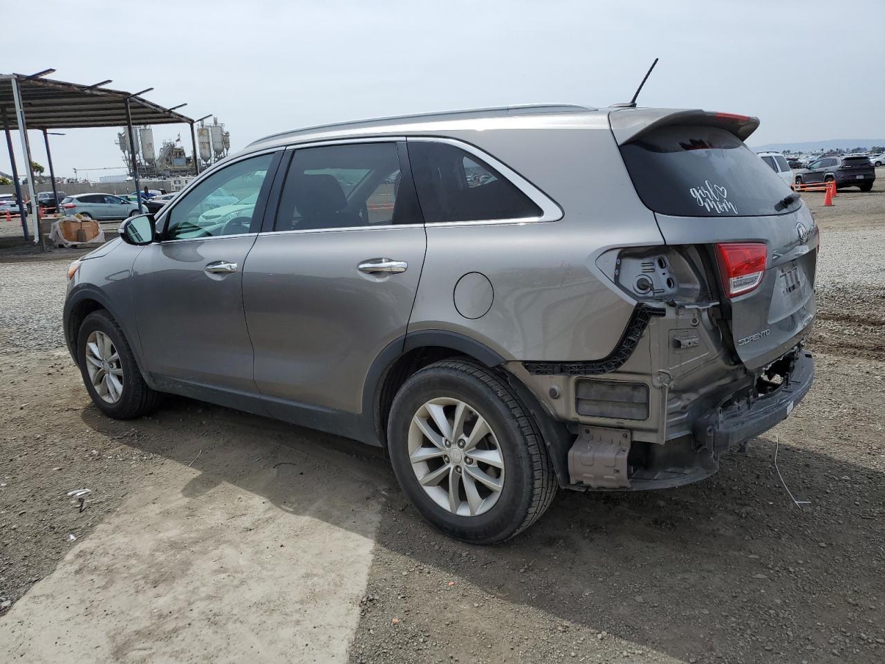 2016 KIA SORENTO LX - Image 2