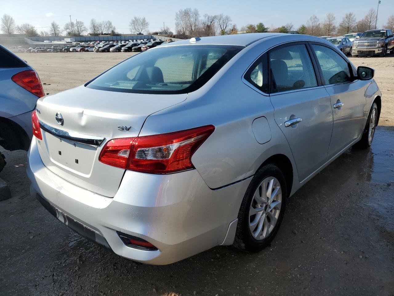 2017 NISSAN SENTRA S - Фото 3
