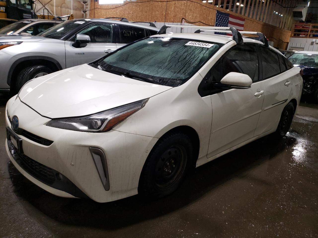 2019 TOYOTA PRIUS XLE