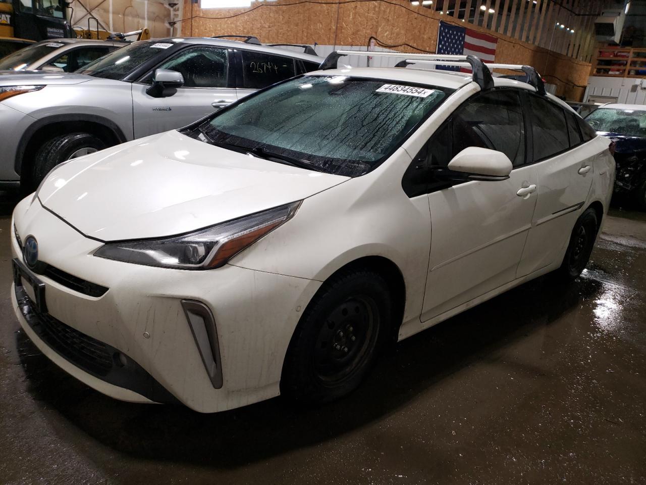 2019 TOYOTA PRIUS XLE car image