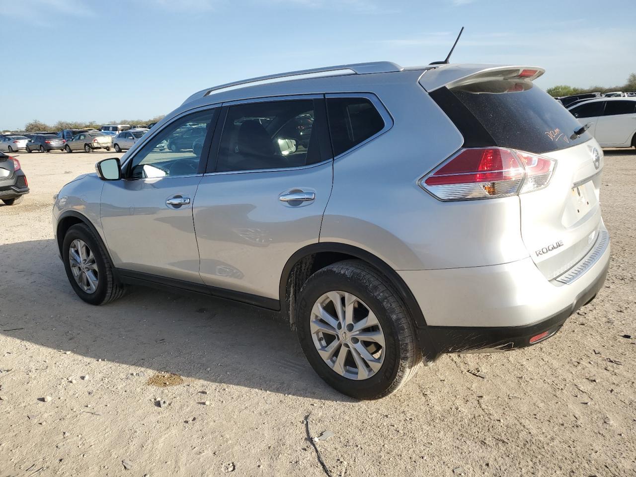 2015 NISSAN ROGUE S - Image 2