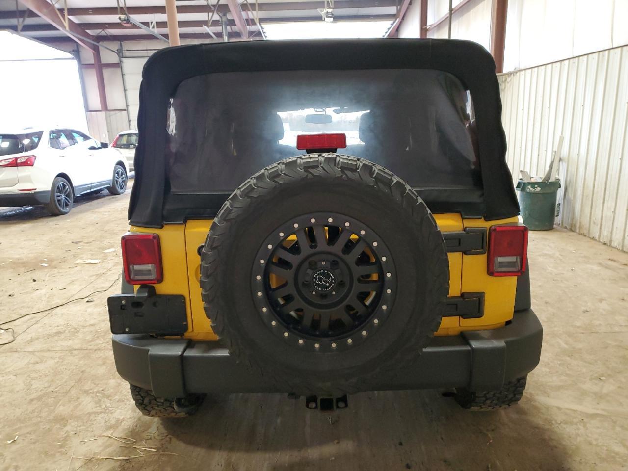 2015 JEEP WRANGLER U - Image 6