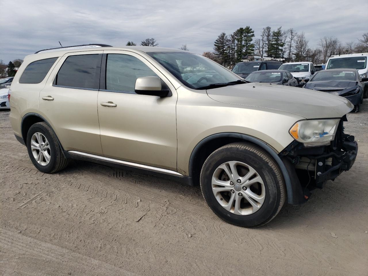 2011 DODGE DURANGO EX - Image 4