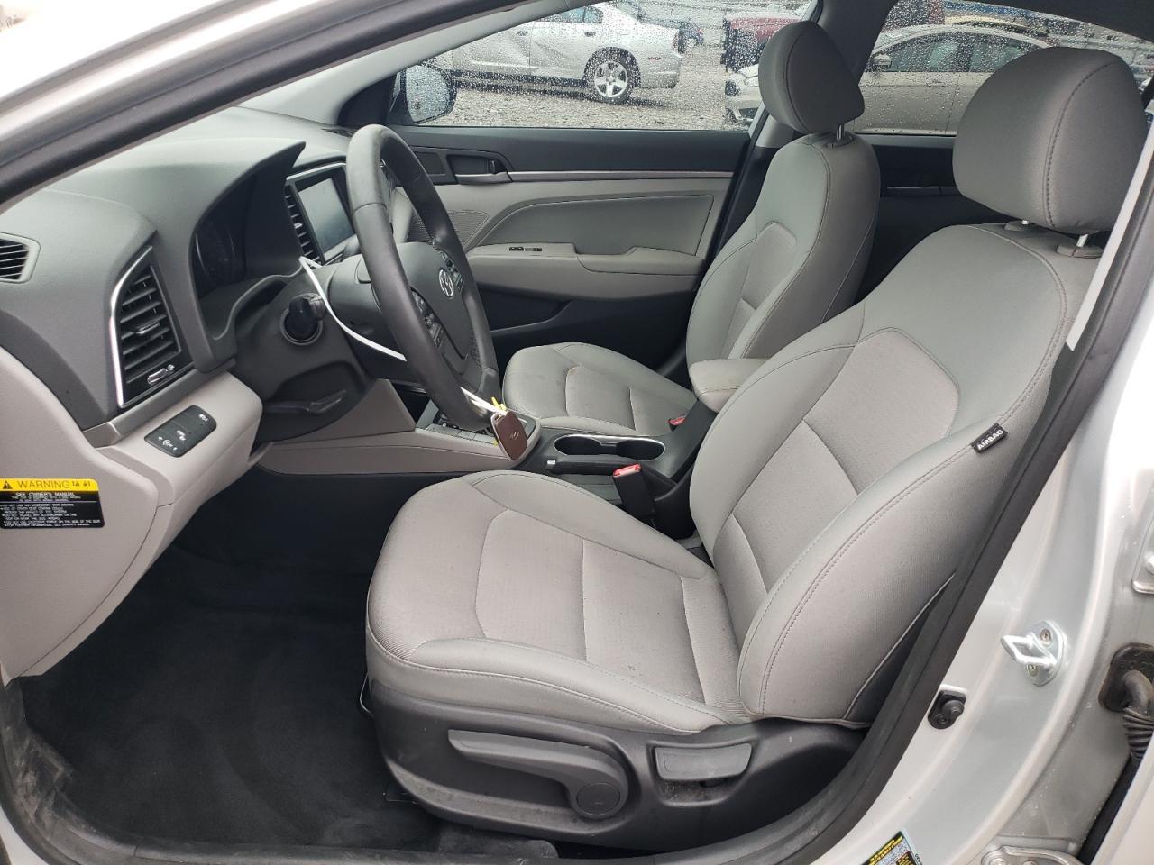 2017 HYUNDAI ELANTRA SE - Image 7
