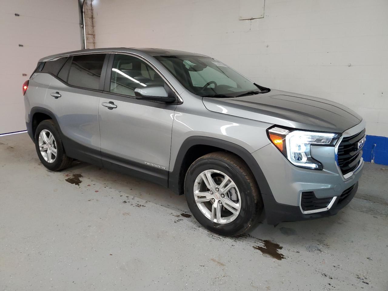 2023 GMC TERRAIN SL - Фото 4