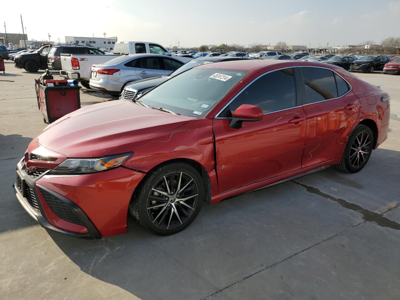 2021 TOYOTA CAMRY SE