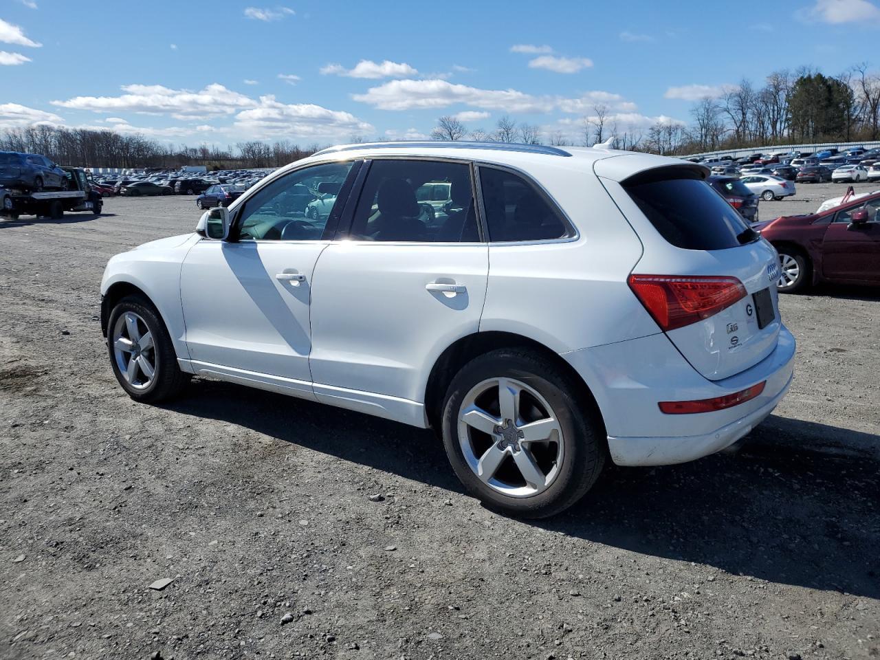 2011 AUDI Q5 PREMIUM - Фото 2