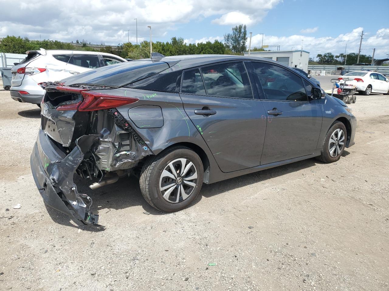2018 TOYOTA PRIUS PRIM - Image 3