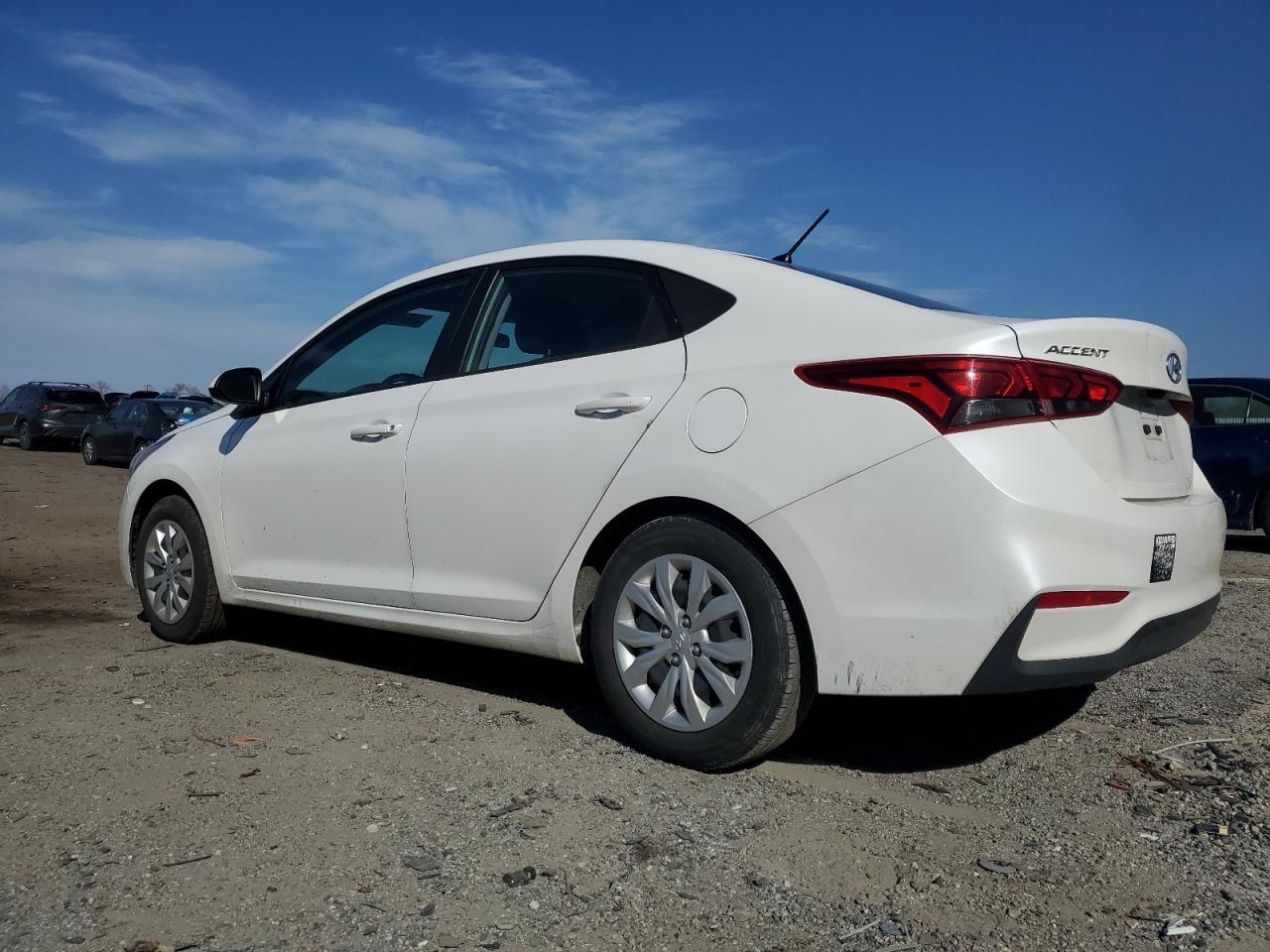 2021 HYUNDAI ACCENT SE - Фото 2