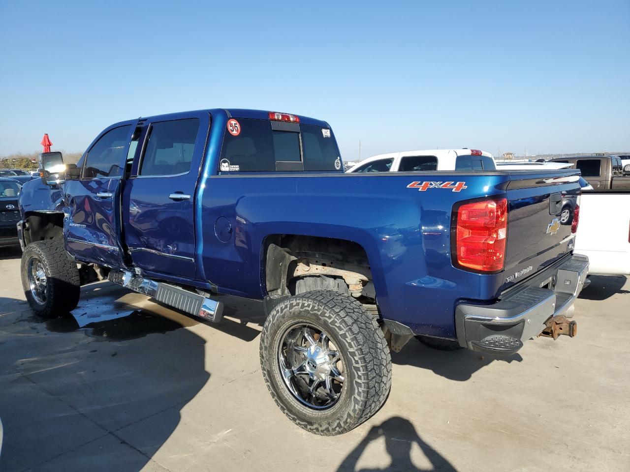 2016 CHEVROLET SILVERADO - Фото 2