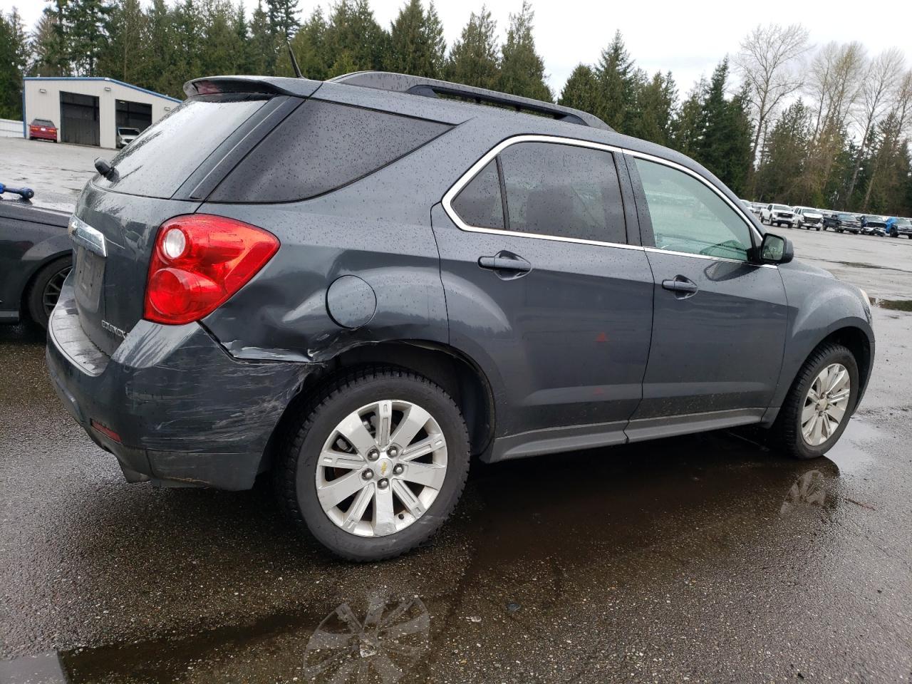 2011 CHEVROLET EQUINOX LT - Image 3